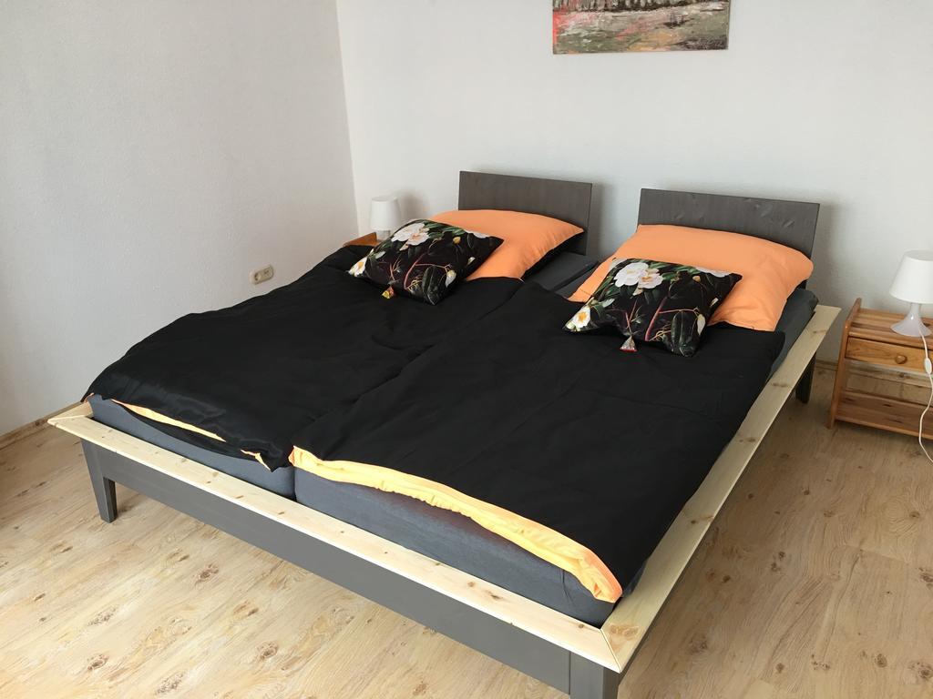 Ferienwohnung In Domnaehe Ерфурт Екстер'єр фото